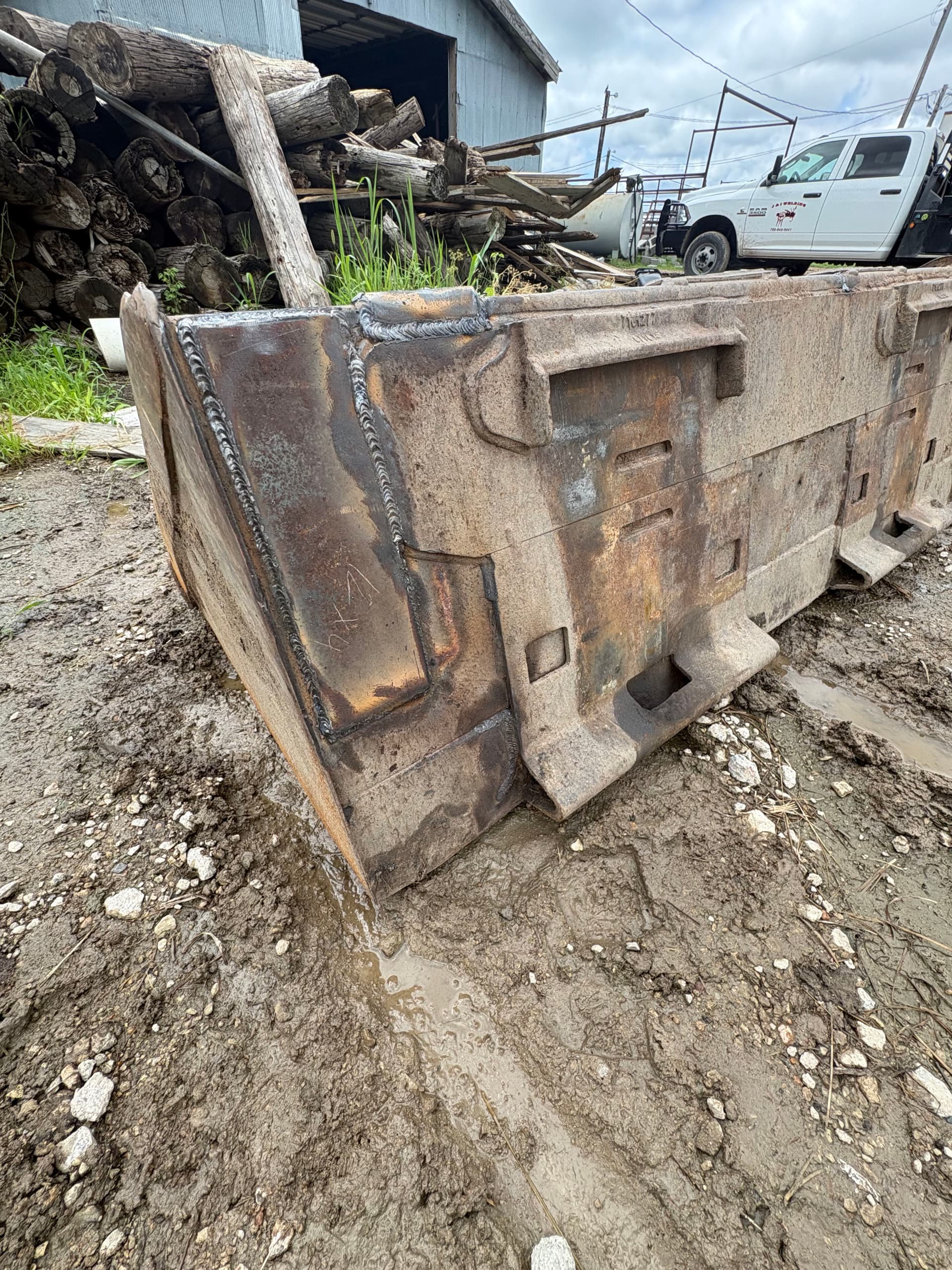 Gallery photos for Loader Bucket Crack Repair and Attachment Point Rebuild in Salina: Image #2