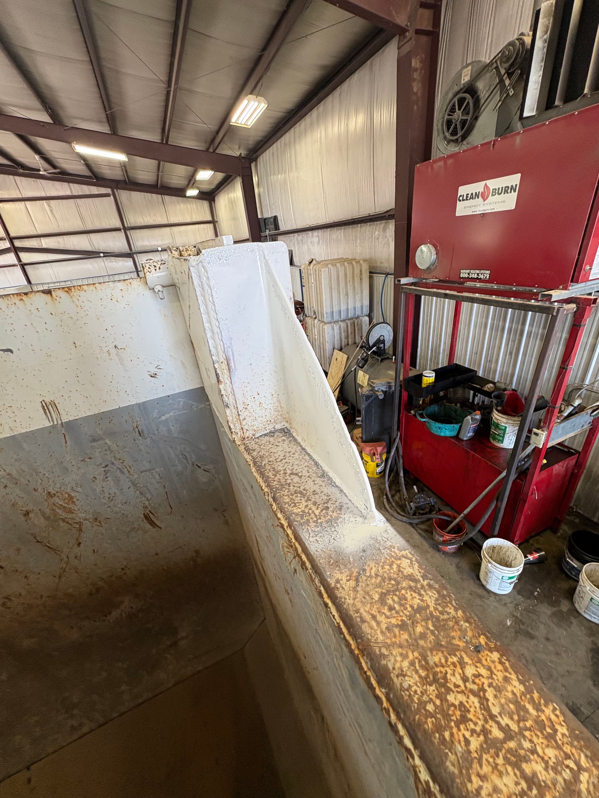 Gallery photos for Railroad Dump Truck Tarp Bracket and Crack Repair for Central State: Image #6