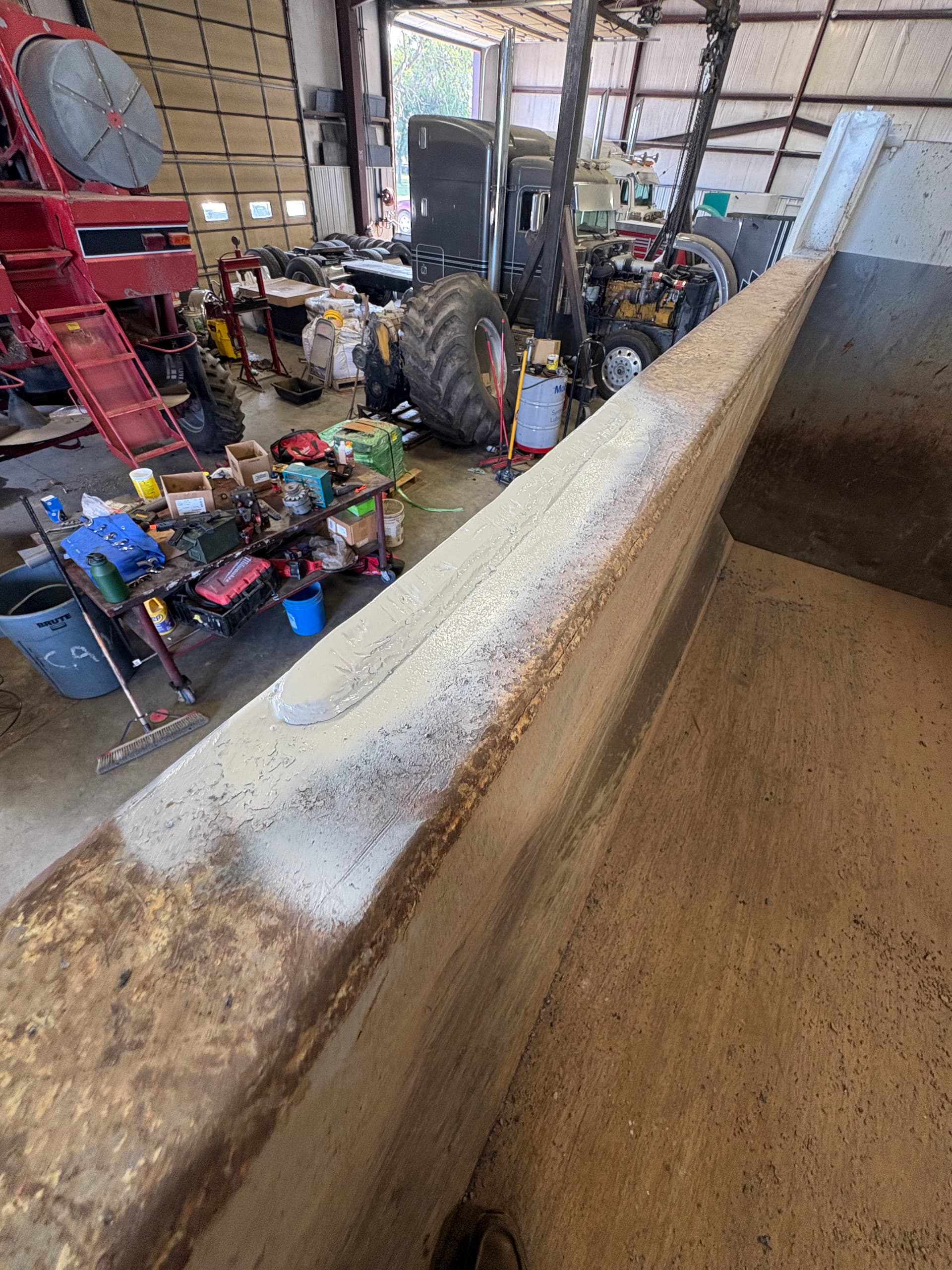 Gallery photos for Railroad Dump Truck Tarp Bracket and Crack Repair for Central State: Image #4