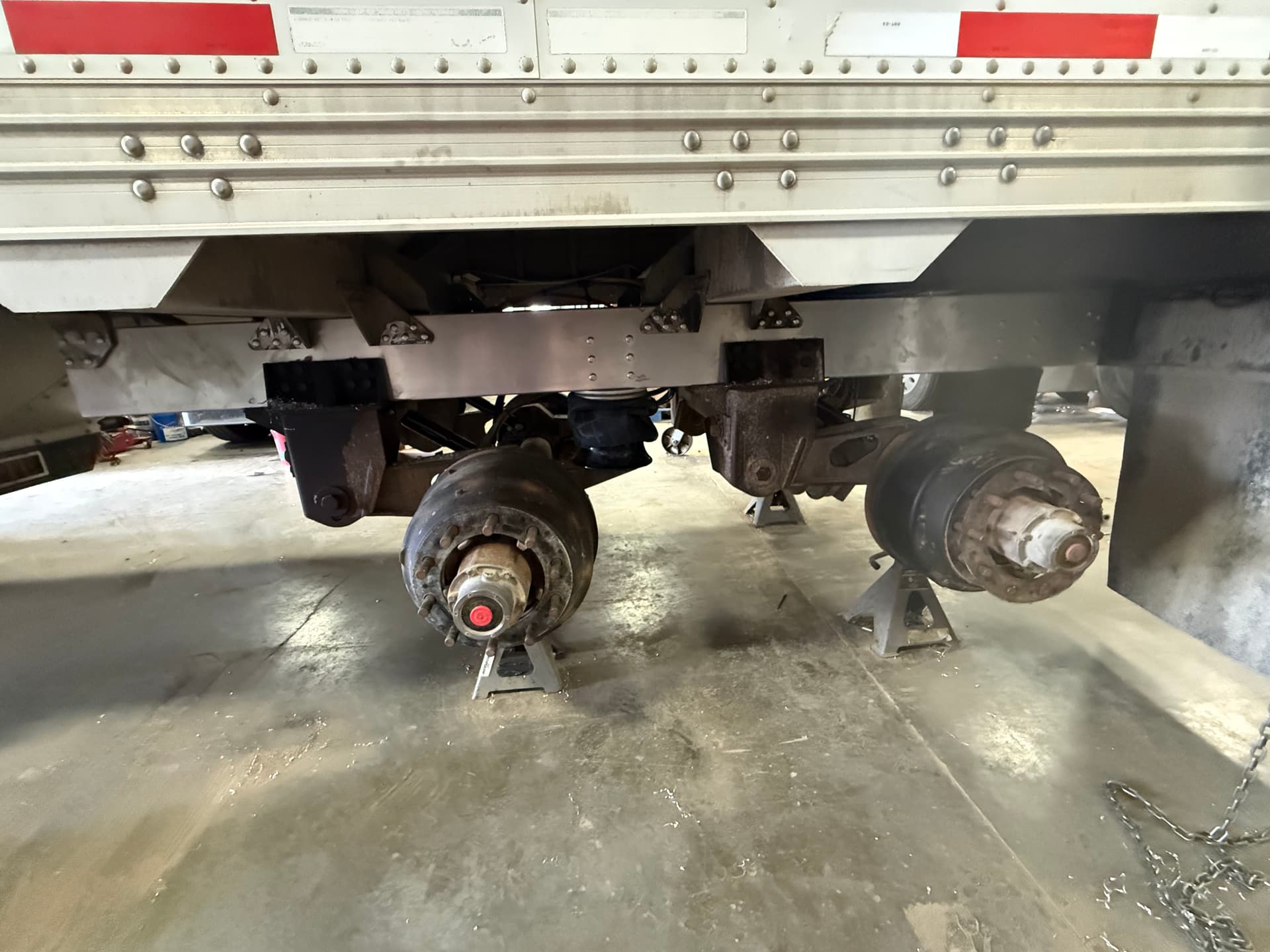 Gallery photos for Grain Trailer Subframe Replacement With New Airbags and Shocks: Image #6