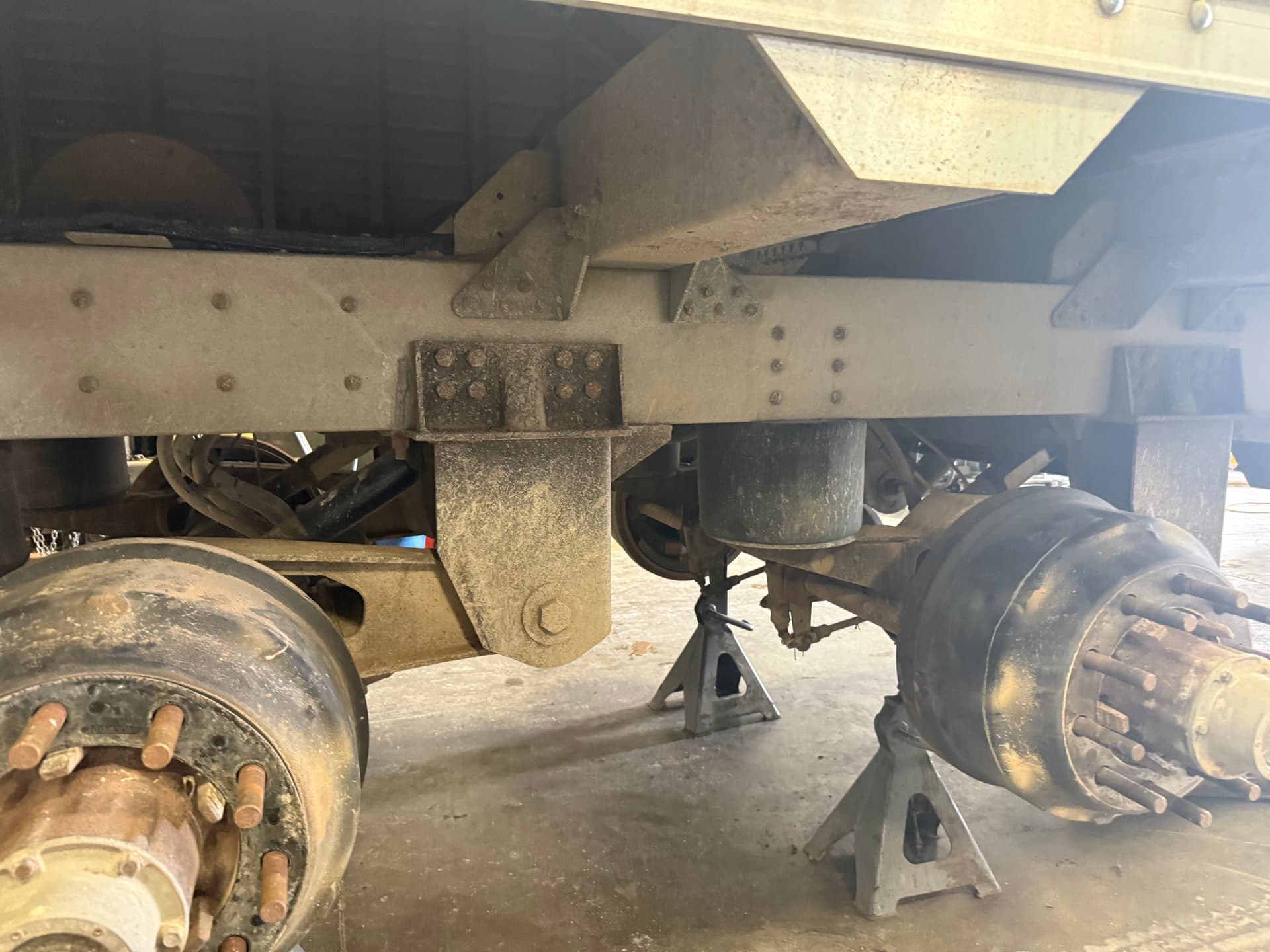 Gallery photos for Grain Trailer Subframe Replacement With New Airbags and Shocks: Image #1